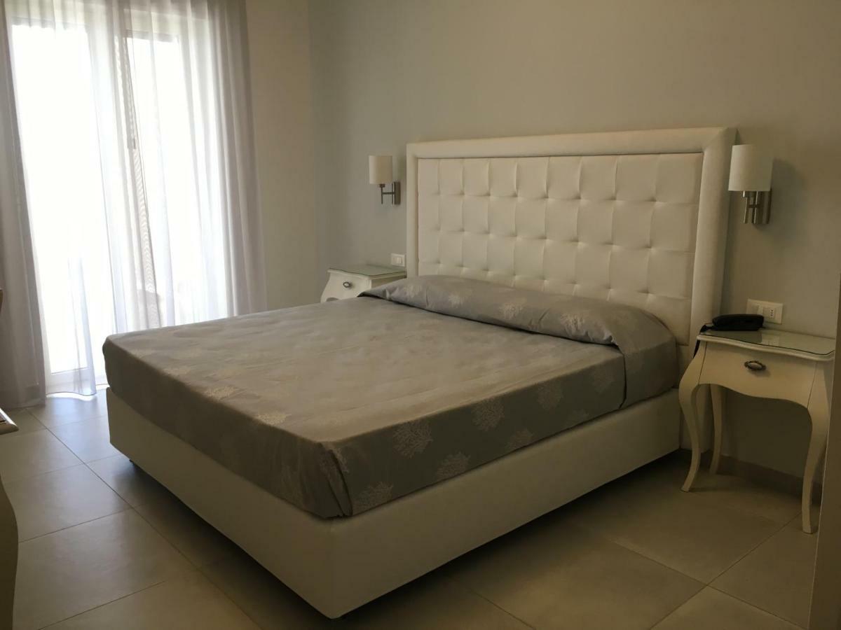 Hotel Puglia Garden Vieste Buitenkant foto