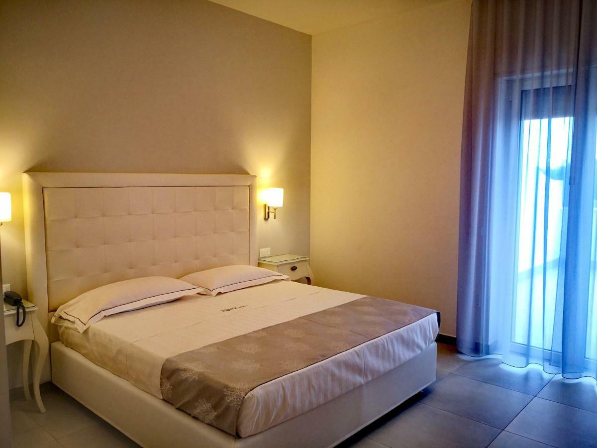 Hotel Puglia Garden Vieste Buitenkant foto